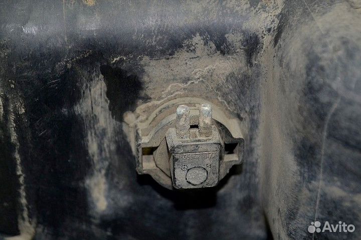 Расширительный бачок mercedes-benz 2544 SK (01.87