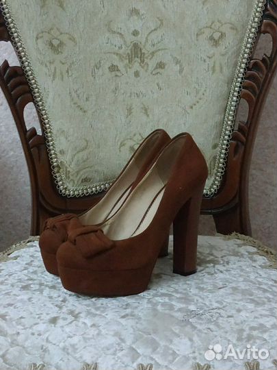 Женская обувь