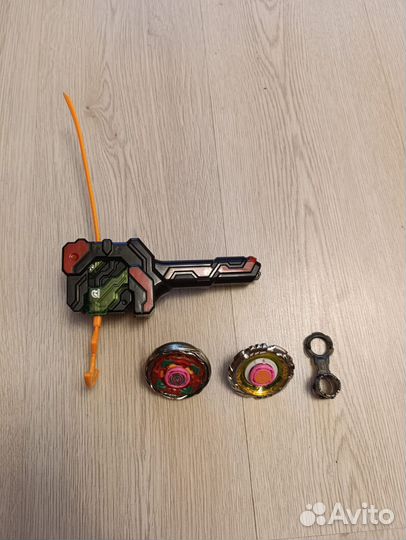 Infinity Nado Glittering Butterfly Волчок Крэк