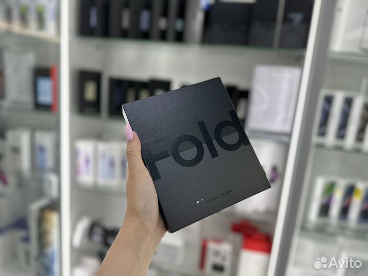 Samsung Galaxy Z Fold4, 12/256 ГБ