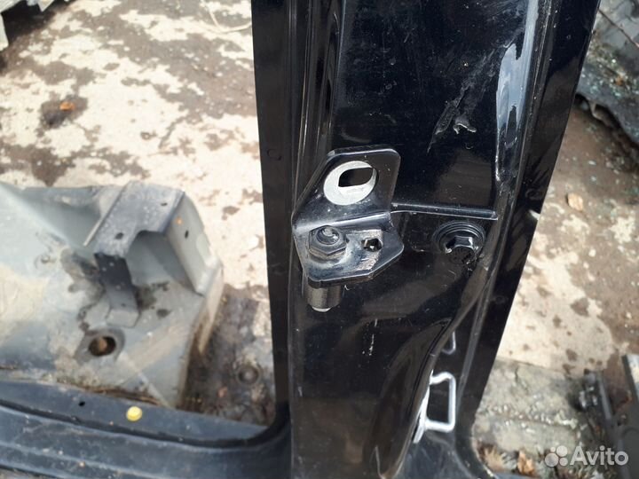Петля двери ford focus 3