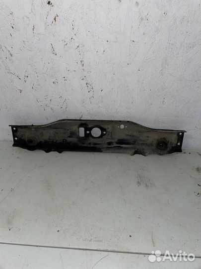 Рамка радиатора передняя Chevrolet Lacetti седан