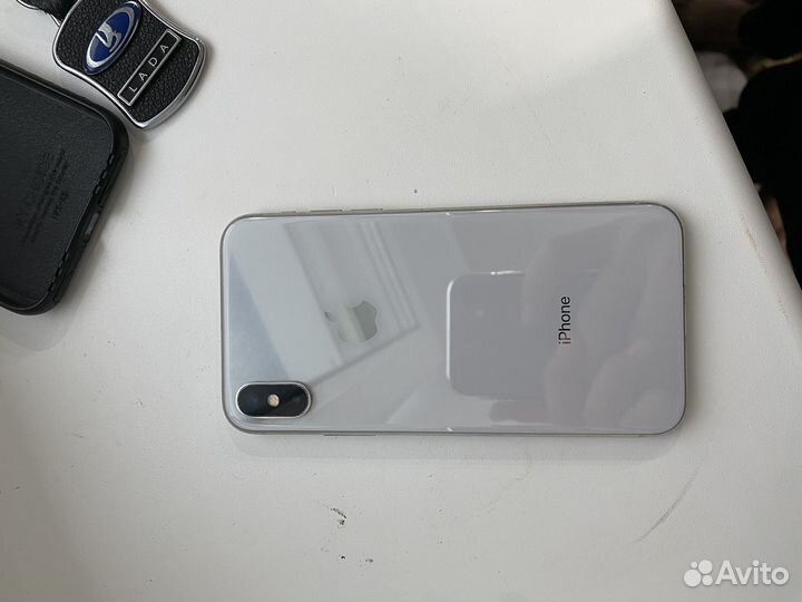 iPhone X, 256 ГБ