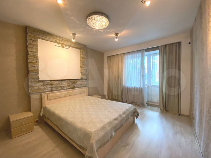 2-к. квартира, 67 м², 2/8 эт.