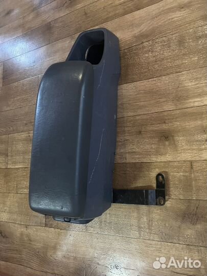 Подлокотник бар