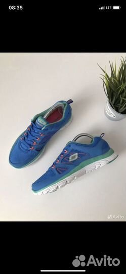 Skechers light weight размер 38