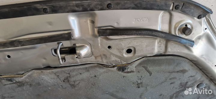 Капот Toyota rav4 ACA 21