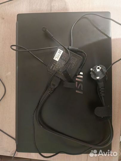 Игровой ноутбук MSI 15 B12M