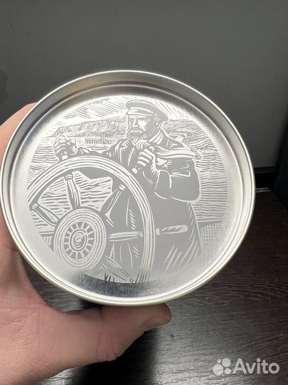 Пустые тубусы от алкоголя