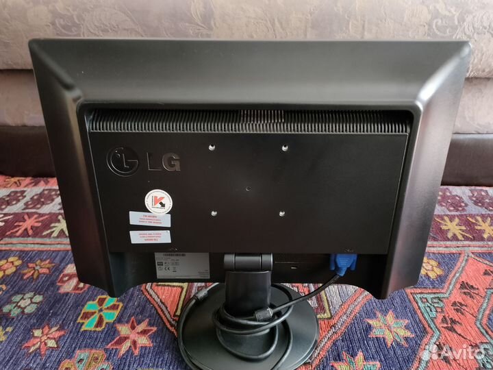 Монитор для компьютера LG