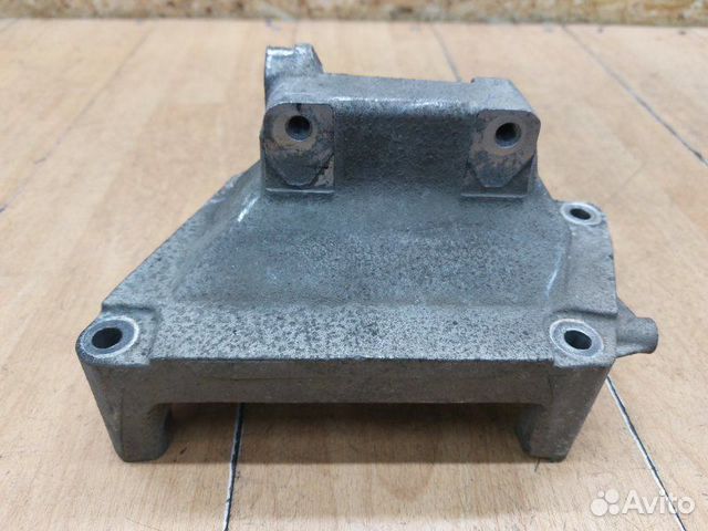 Кронштейн двигателя Opel Corsa D Z13DT 2009