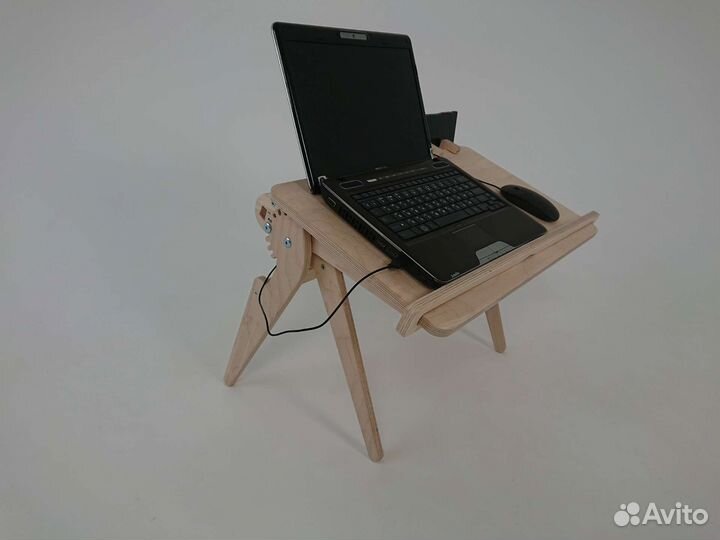 Конторка настольная, столик для завтрака,пикника