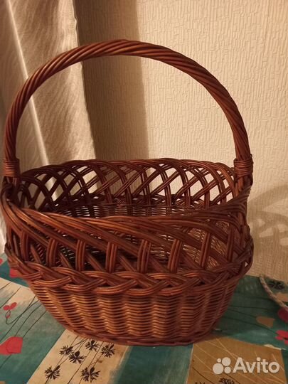 Корзина плетеная