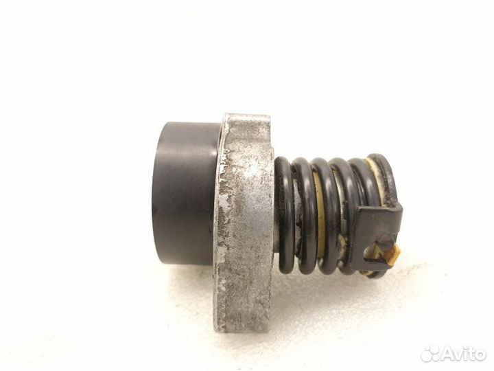 Натяжитель ремня Mercedes-Benz C-Class W204 1.8