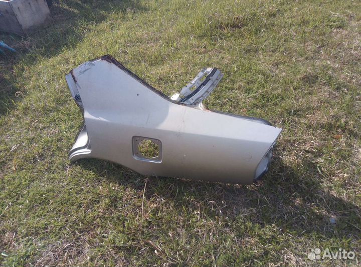 Крыло mitsubishi diamant