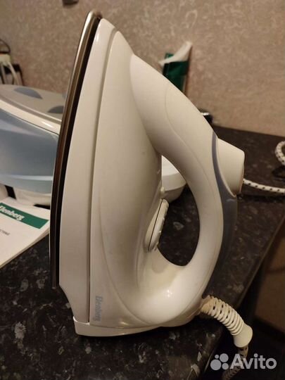 Утюг с парогенератором новый