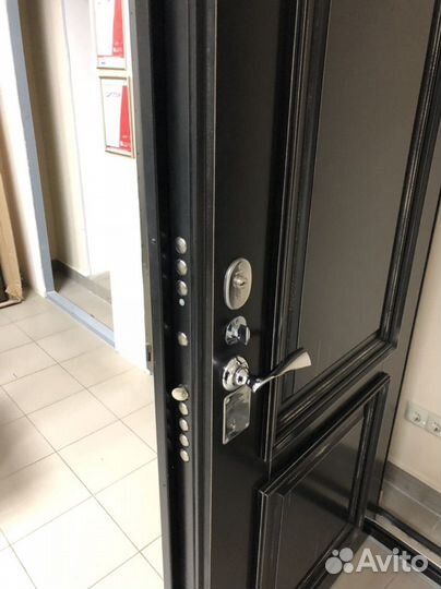Дверь входная металическая
