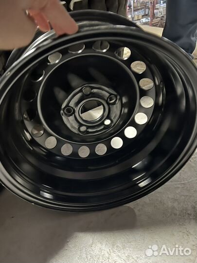 Диски r15 VAG caddy оригинал, новые