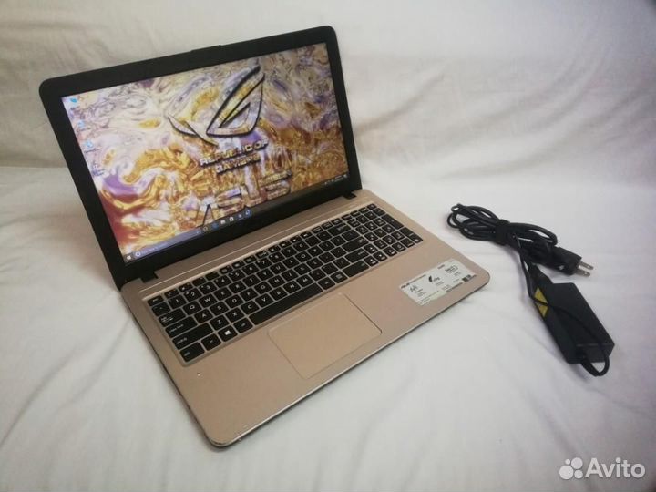 Ноутбук asus