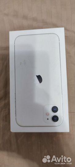 Коробка от iPhone 11