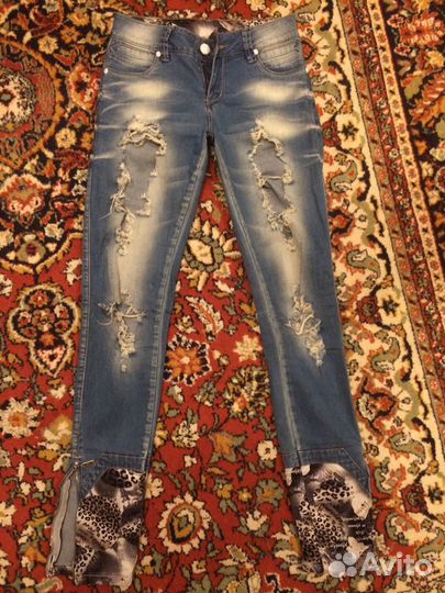 Джинсы