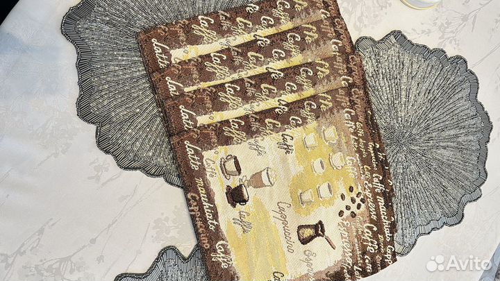 Скатерть, салфетки, полотенца