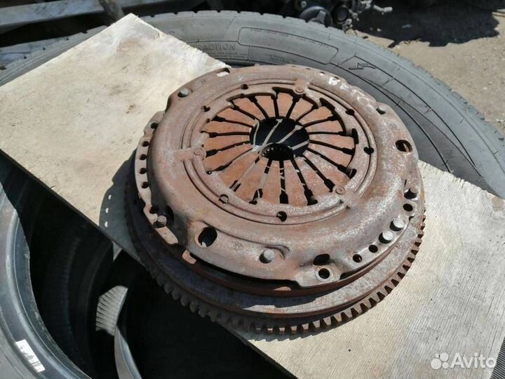 Маховик Toyota Corolla Verso