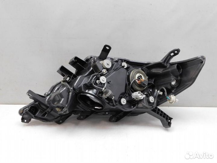 Фара правая Toyota Land Cruiser Prado