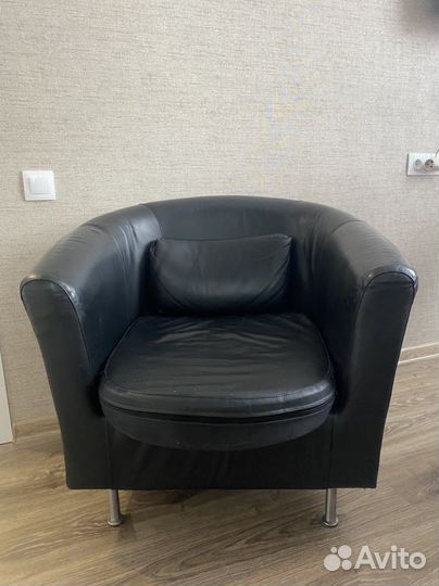 Кожанное кресло