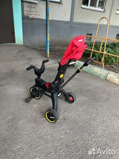 Трехколесный велосипед doona