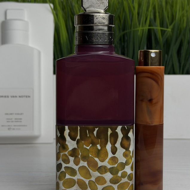 Velvet Violet Dries Van Noten распив