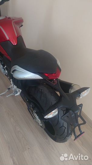 MV Agusta Brutale 800