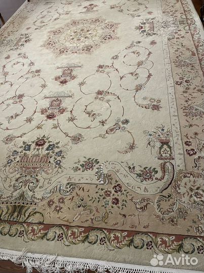 Ковер шерстяной