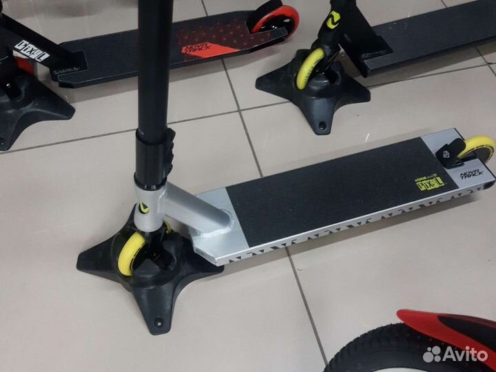 Трюковой самокат