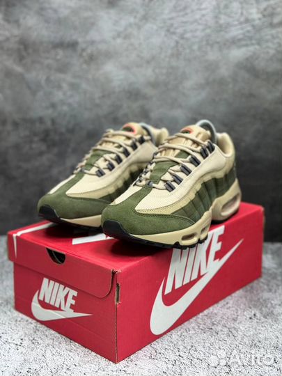 Кроссовки Nike