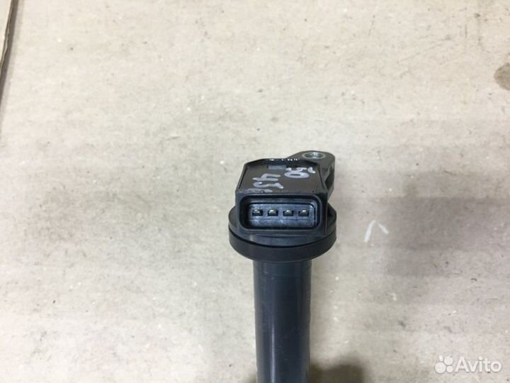 Катушка зажигания Toyota Auris