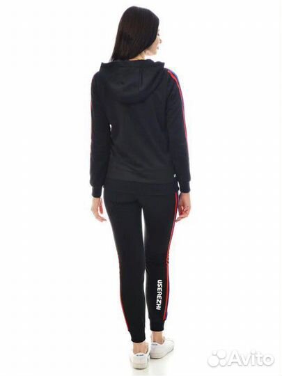Спортивный костюм женский