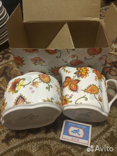 Сахарница и молочник