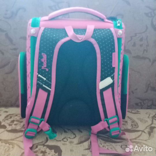Школьный рюкзак