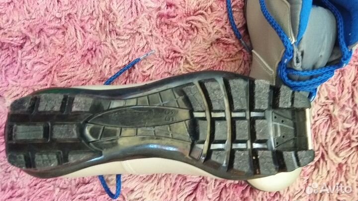 Лыжные ботинки