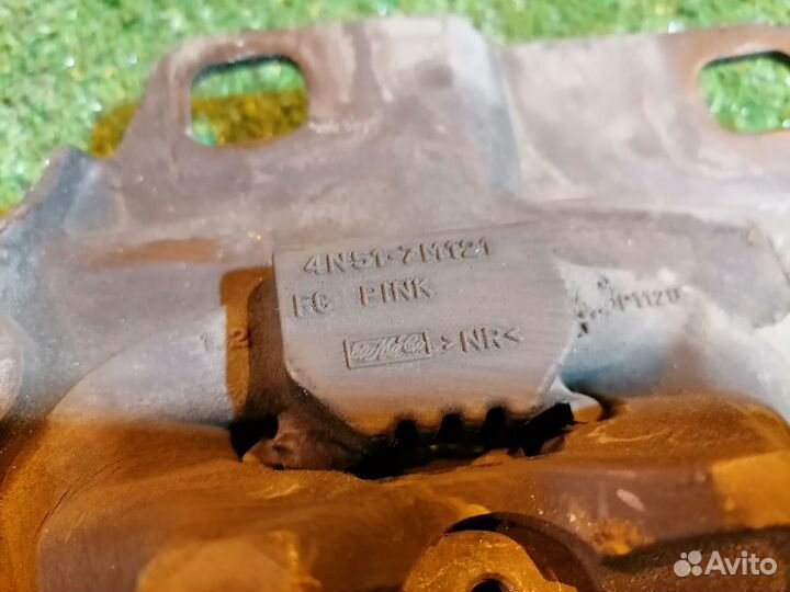 Опора двигателя (подушка двс) левая 4N517M121 Volv