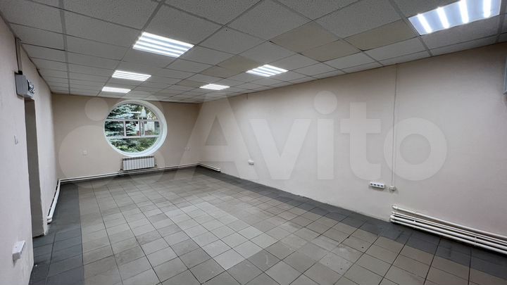 Торговое помещение, 48 м²