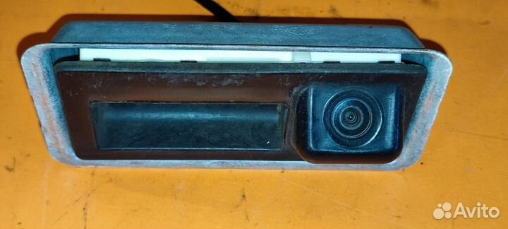 Камера заднего вида 5N0827566A