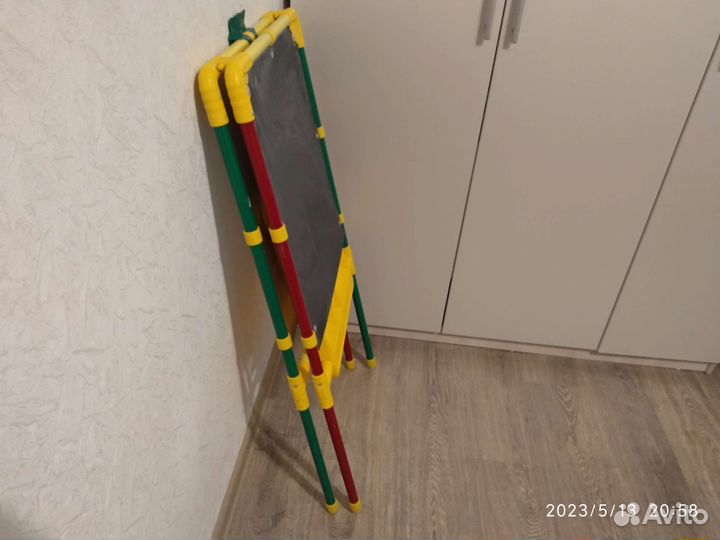 Мольберт, доска для рисования