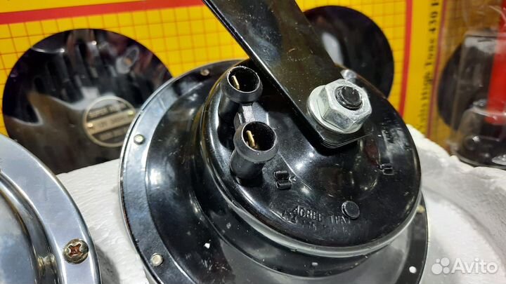 Сигнал в автомобиль super horn 1047 хром