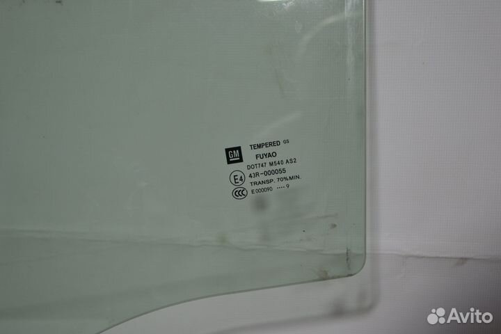 Стекло двери зад/лев Opel Insignia