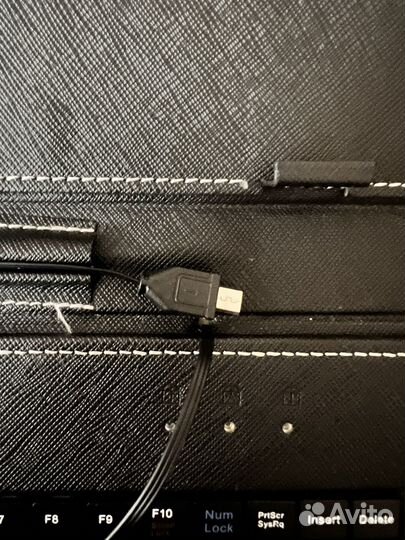 Чехол с клавиатурой для планшета Андроид