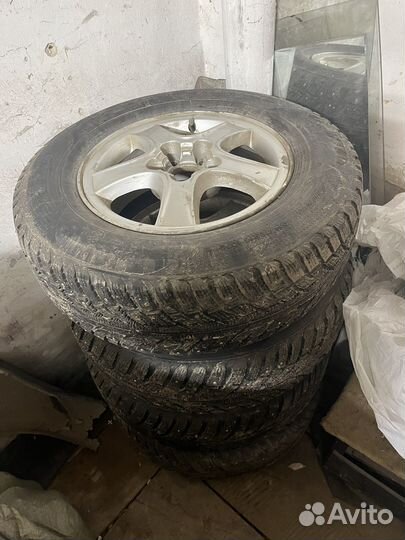 Lizetti LZ-ES2 225/70 R16