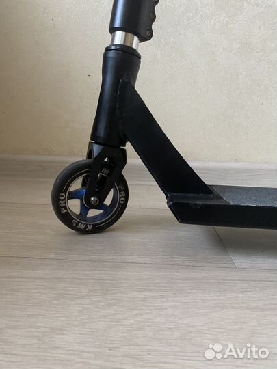 Трюковой самокат tech team infected