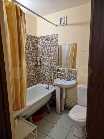 2-к. квартира, 42 м², 3/9 эт.